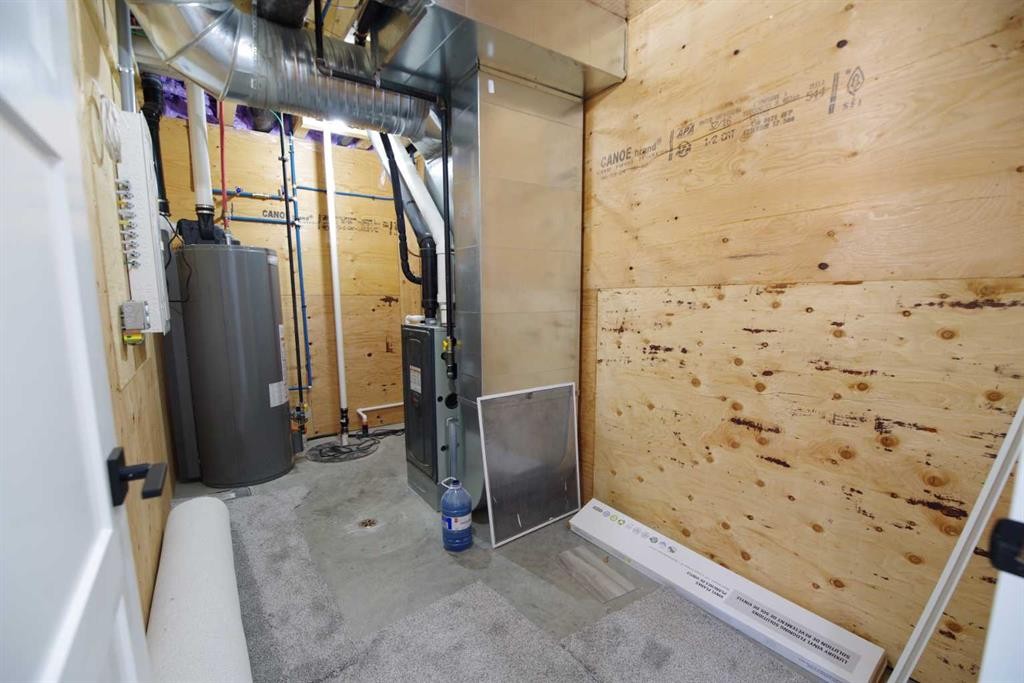 209 3 Street, Hays, AB - Indoor Photo Showing Basement