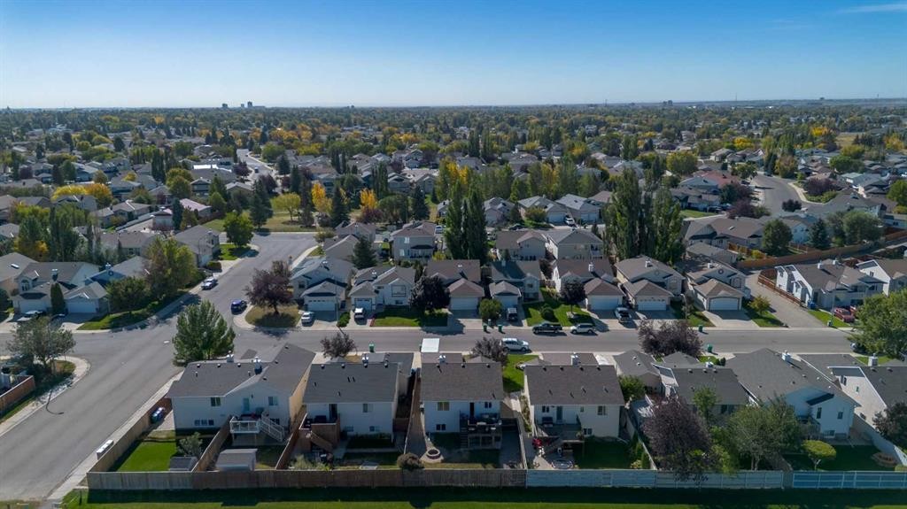 188 Cougar Way North, Lethbridge, AB - Outdoor With View