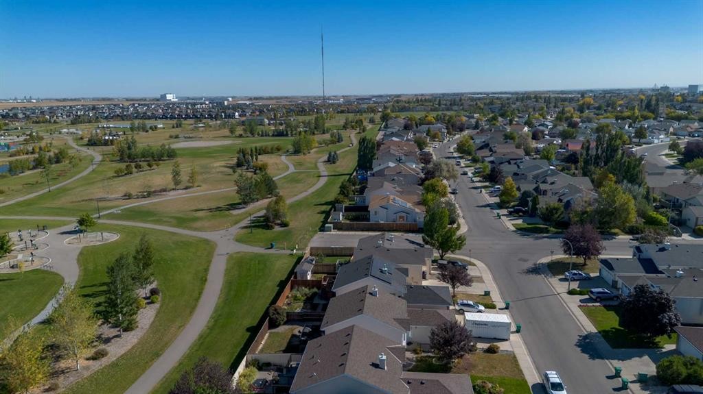 188 Cougar Way North, Lethbridge, AB - Outdoor With View