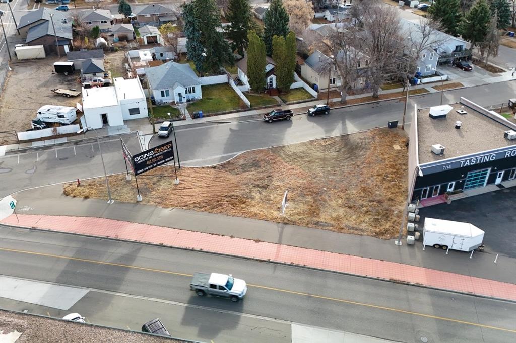 698 South Railway Street Se, Medicine Hat, AB