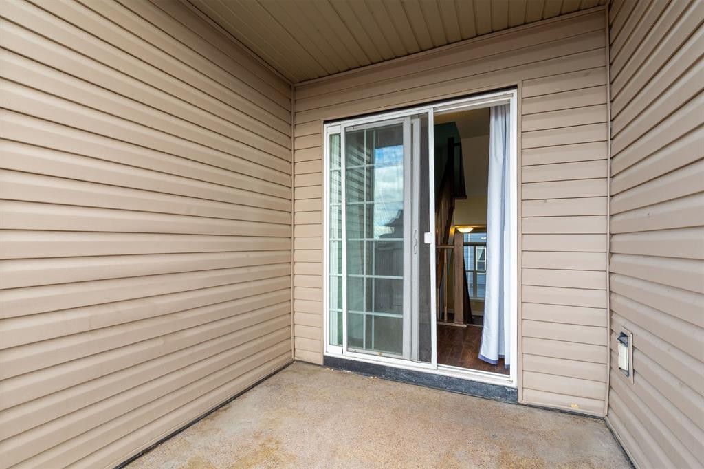 847 Mt Sundance Manor West, Lethbridge, AB - Outdoor With Exterior