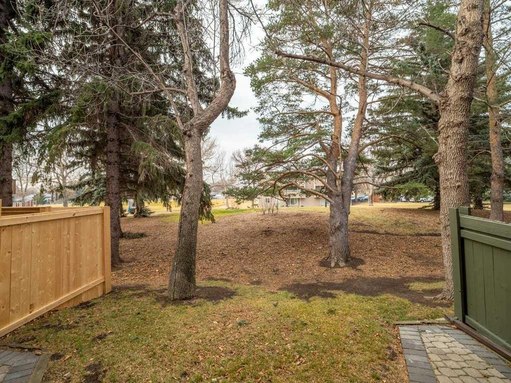 5-1520 23 Avenue North, Lethbridge, AB - Outdoor