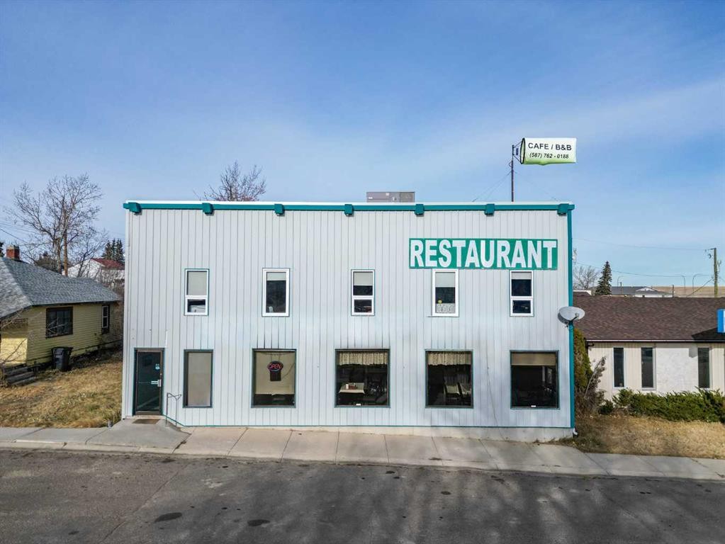 111 1 Avenue South, Coutts, AB