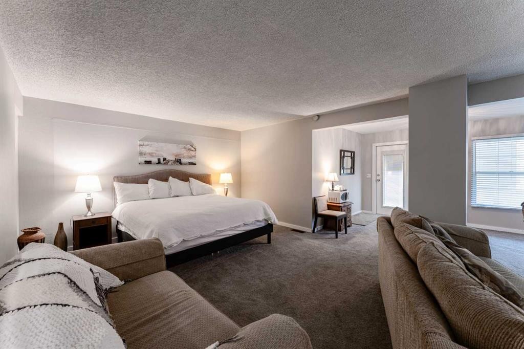 111 1 Avenue South, Coutts, AB