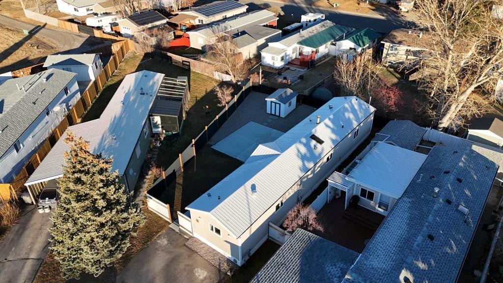 42 Westover Crescent, Claresholm, AB - Outdoor