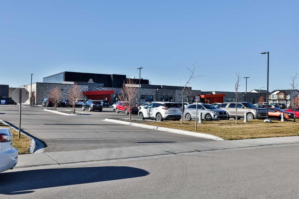 3009 46 Street South, Lethbridge, AB - Outdoor