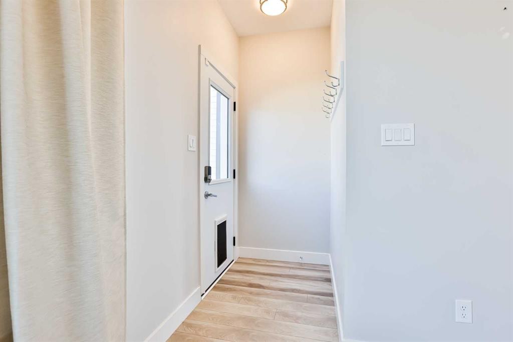 3009 46 Street South, Lethbridge, AB - Indoor Photo Showing Other Room