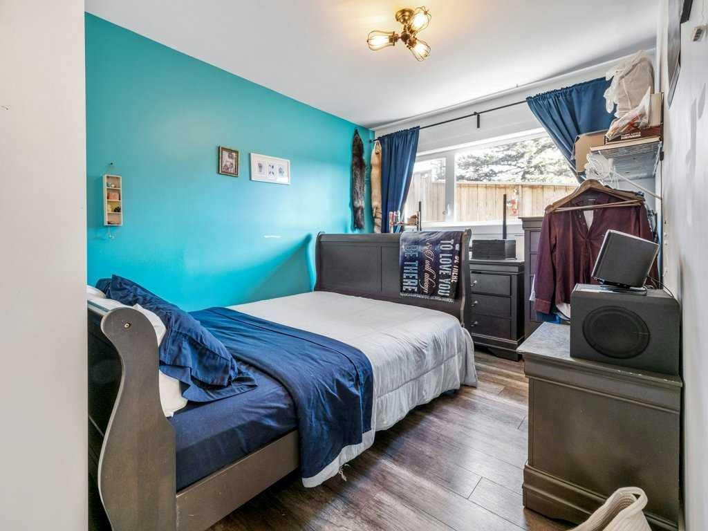 6501 22 Avenue, Coleman, AB - Indoor Photo Showing Bedroom