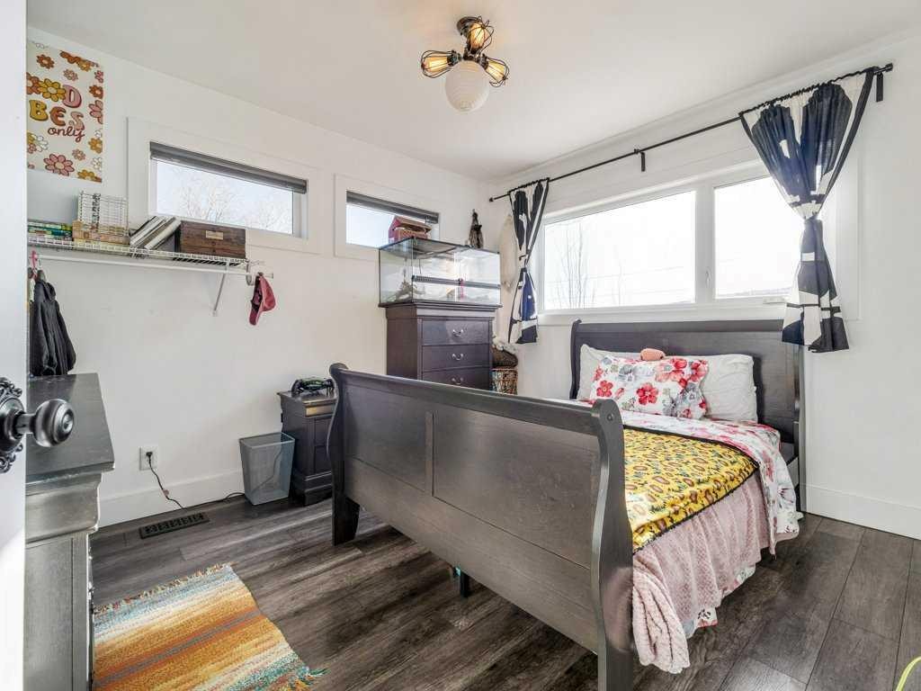 6501 22 Avenue, Coleman, AB - Indoor Photo Showing Bedroom