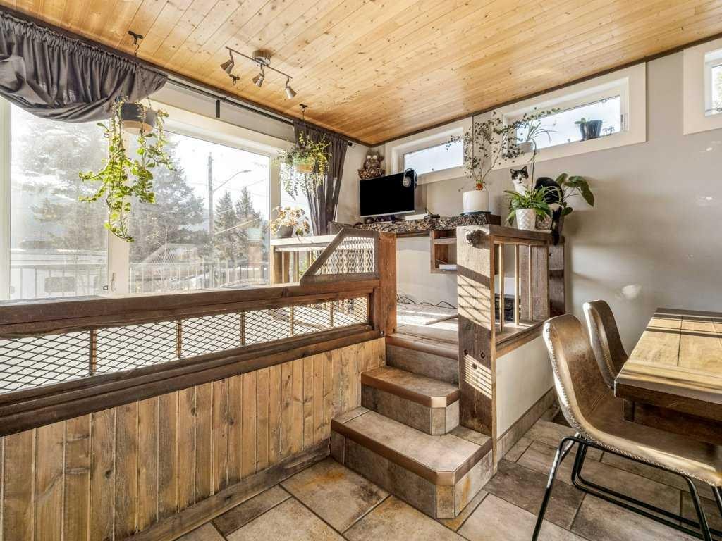 6501 22 Avenue, Coleman, AB - Indoor Photo Showing Other Room