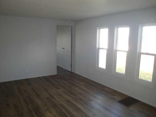 301-2300 13 Street North, Lethbridge, AB