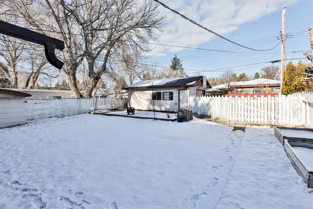1321 17 Avenue South, Lethbridge, AB - Outdoor