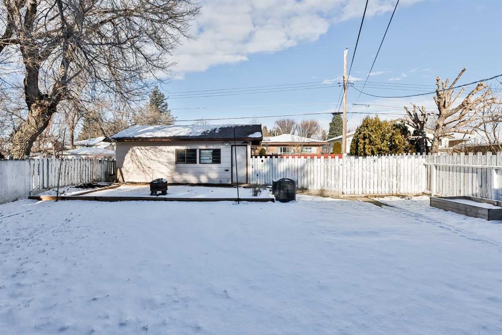 1321 17 Avenue South, Lethbridge, AB - Outdoor