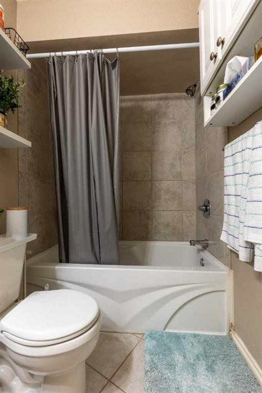 4-1701 St Edward Boulevard North, Lethbridge, AB - Indoor Photo Showing Bathroom