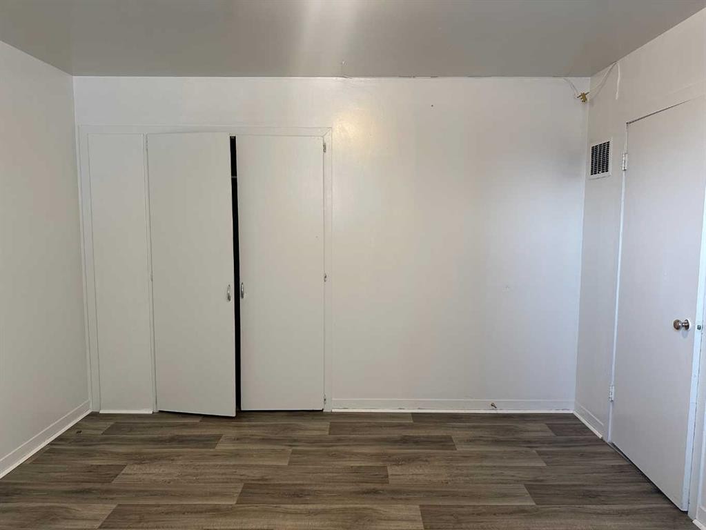 114 3 Avenue North, Vauxhall, AB - Indoor Photo Showing Other Room