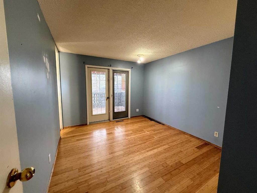 222 Eagle Road North, Lethbridge, AB - Indoor Photo Showing Other Room