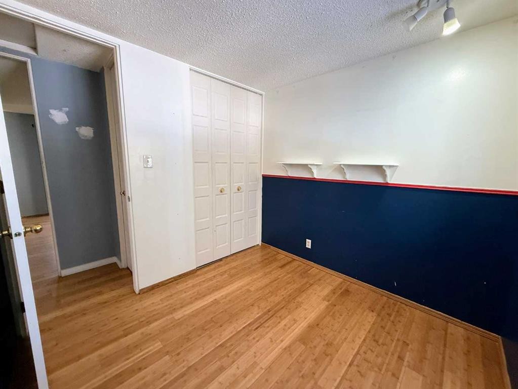 222 Eagle Road North, Lethbridge, AB - Indoor Photo Showing Other Room