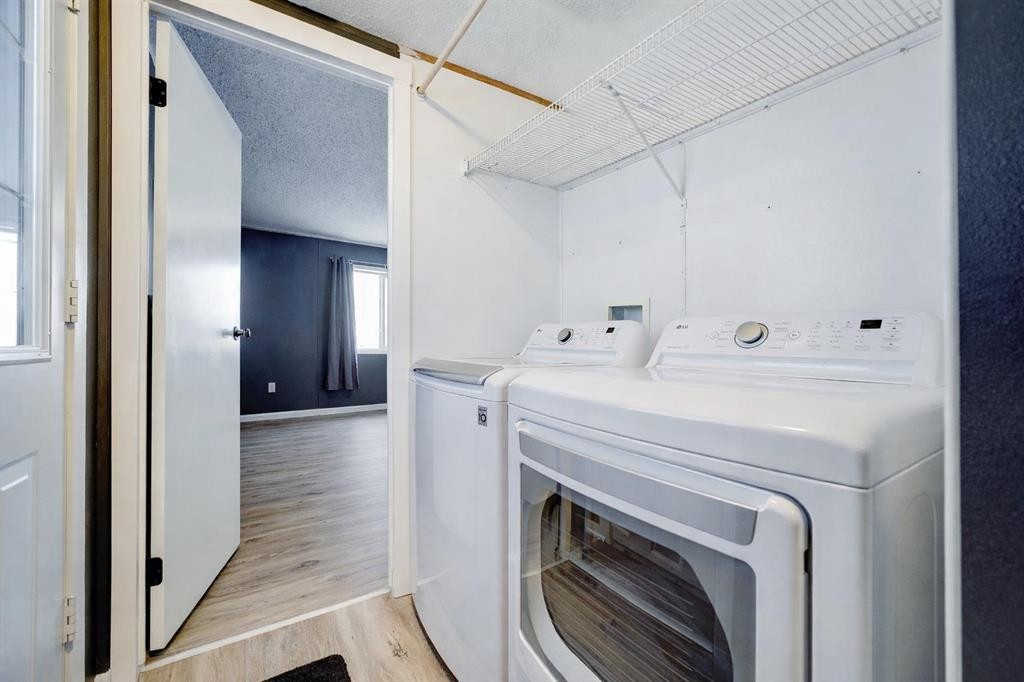 308 Station Boulevard, Coaldale, AB