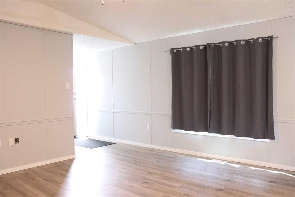 308 Station Boulevard, Coaldale, AB