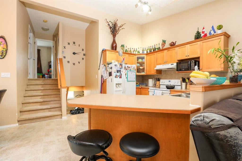 52 Lynx Road North, Lethbridge, AB - Indoor