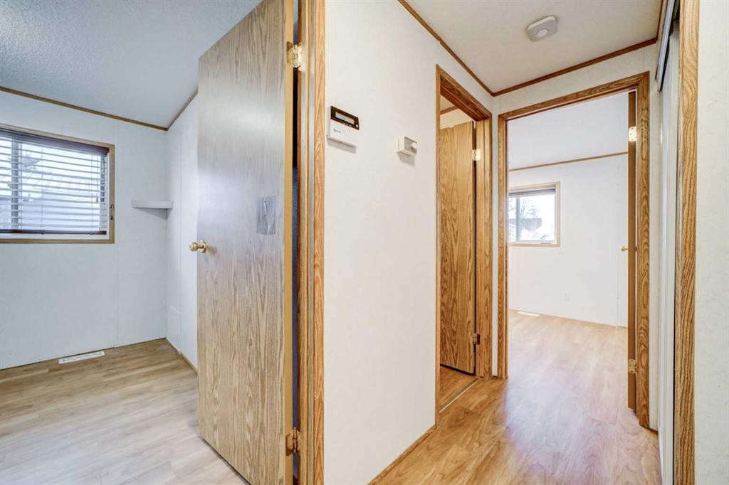 27 Westover Crescent West, Claresholm, AB - Indoor Photo Showing Other Room