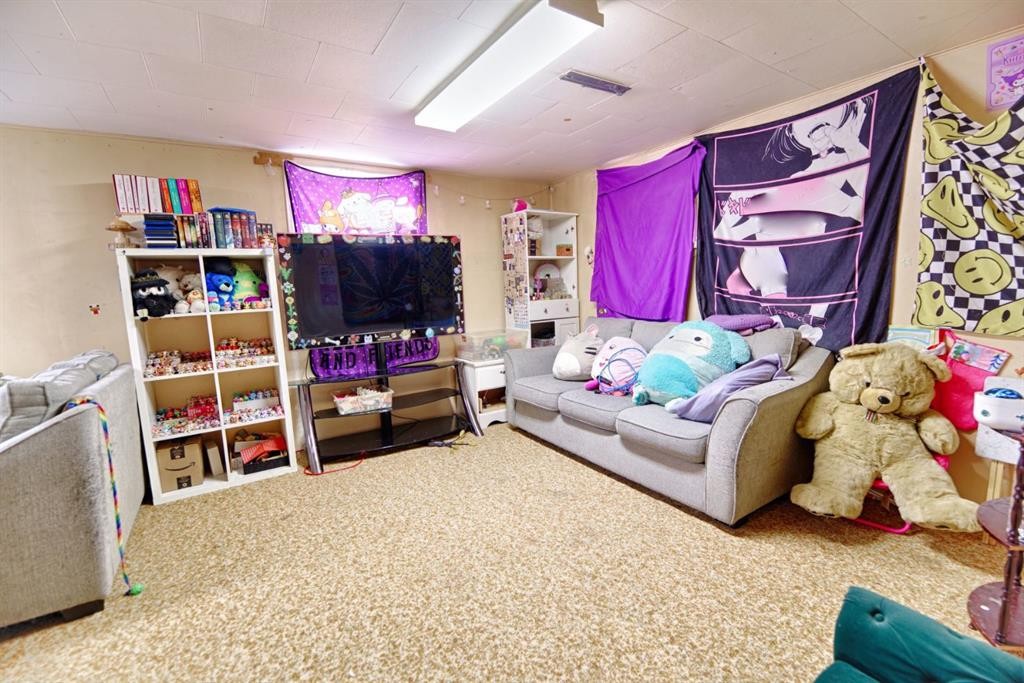 451 19 Street North, Lethbridge, AB - Indoor