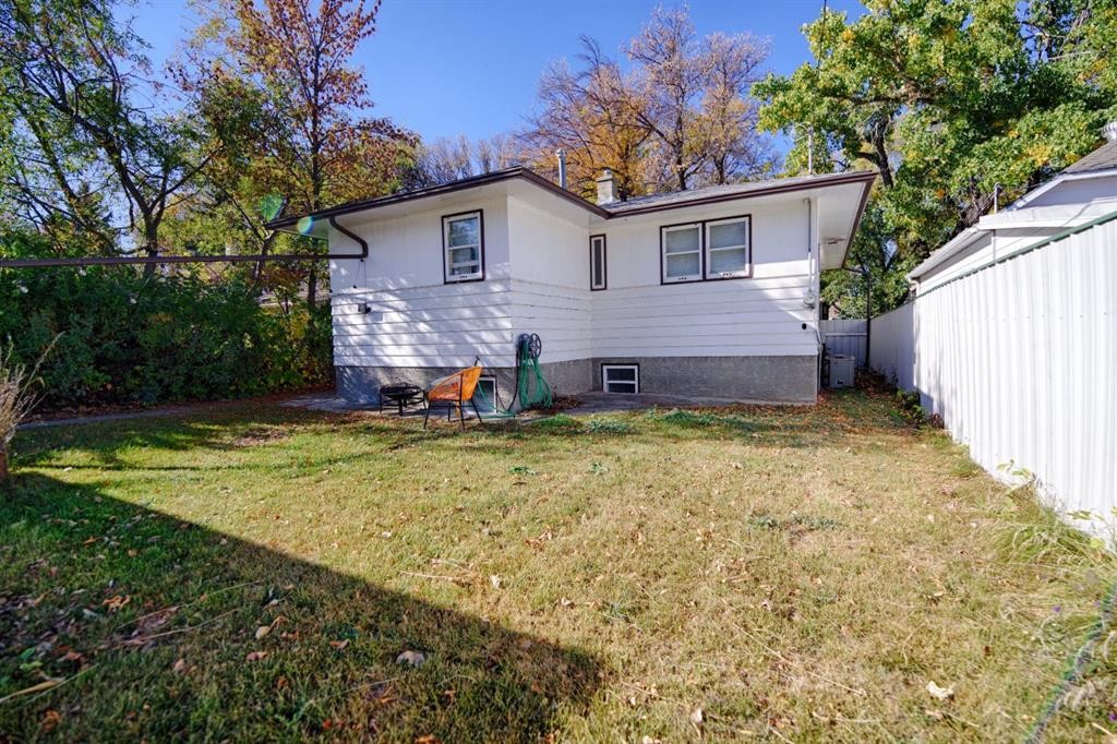 451 19 Street North, Lethbridge, AB - Outdoor