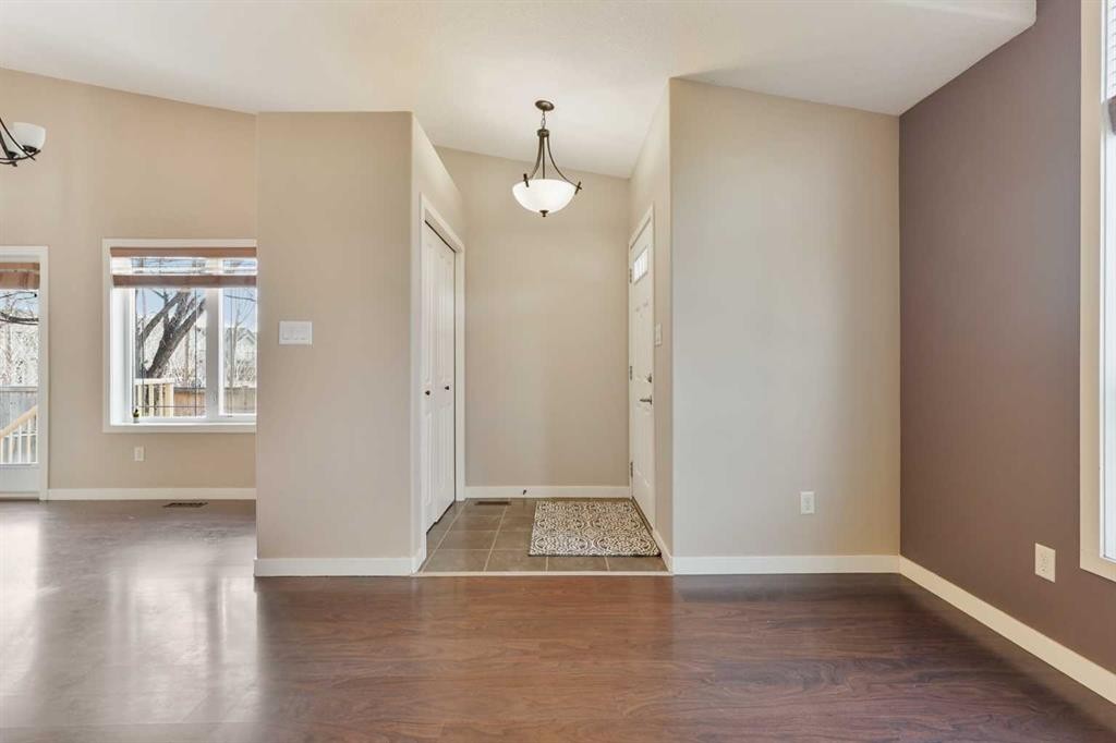 203 Haru Moriyama Place North, Lethbridge, AB - Indoor Photo Showing Other Room