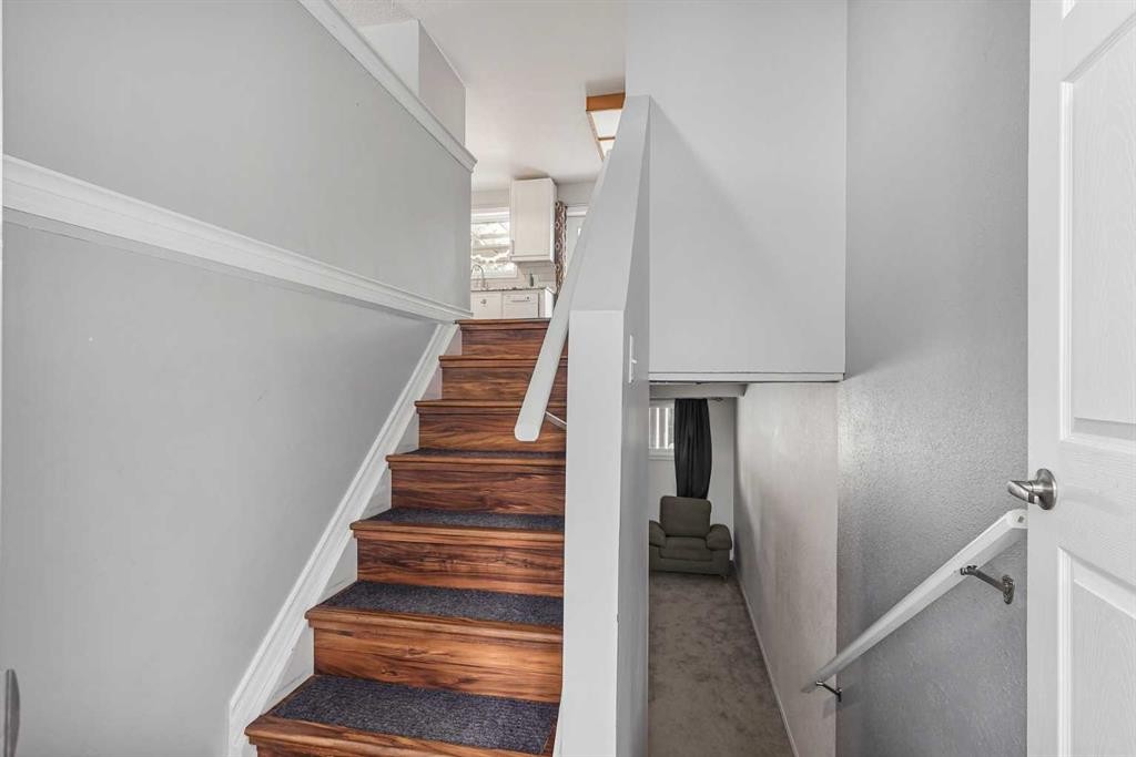 55 Chippewa Crescent West, Lethbridge, AB - Indoor Photo Showing Other Room