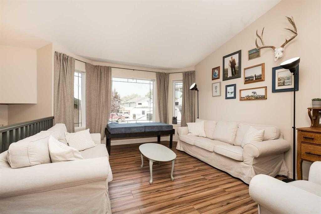 195 Cowichan Court West, Lethbridge, AB