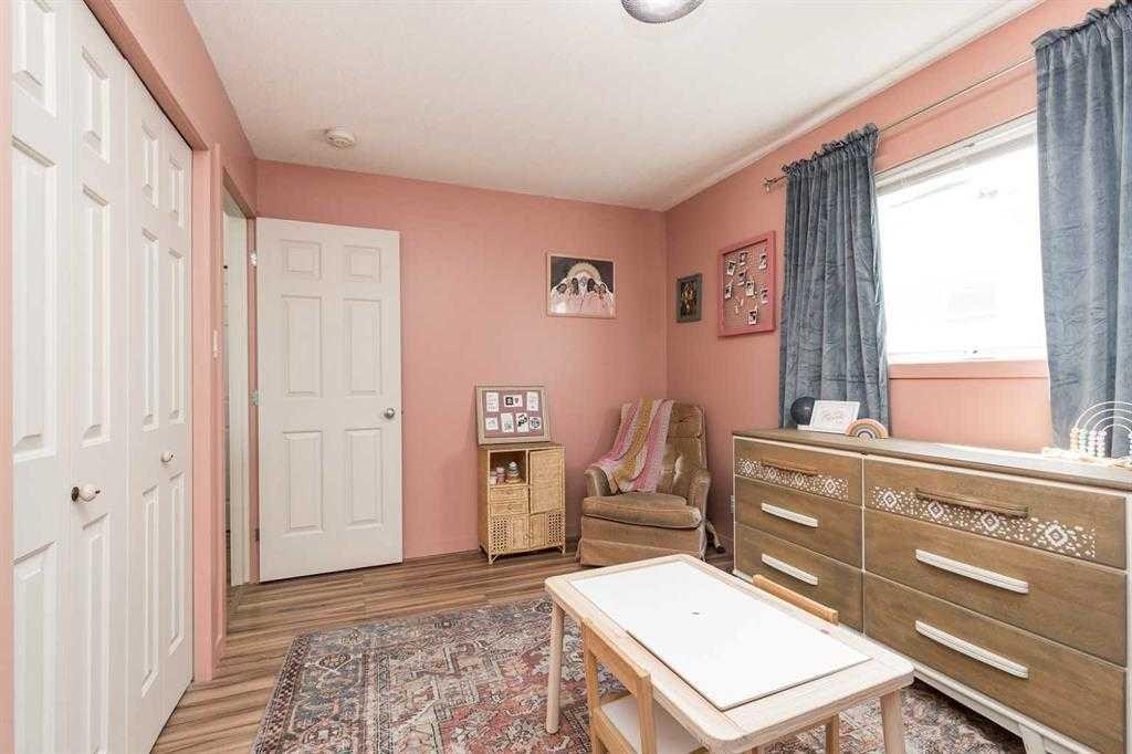 195 Cowichan Court West, Lethbridge, AB