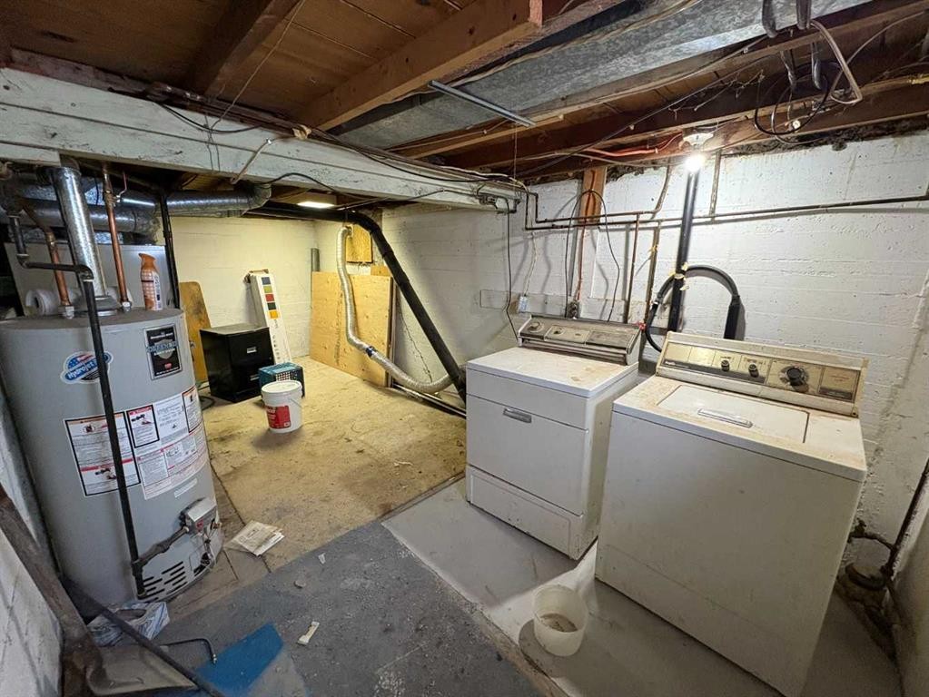 316 Broadway Street North, Raymond, AB - Indoor