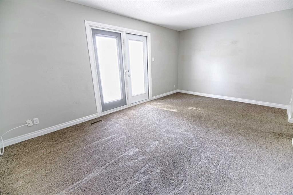 6-55 Lemoyne Crescent West, Lethbridge, AB - Indoor Photo Showing Other Room