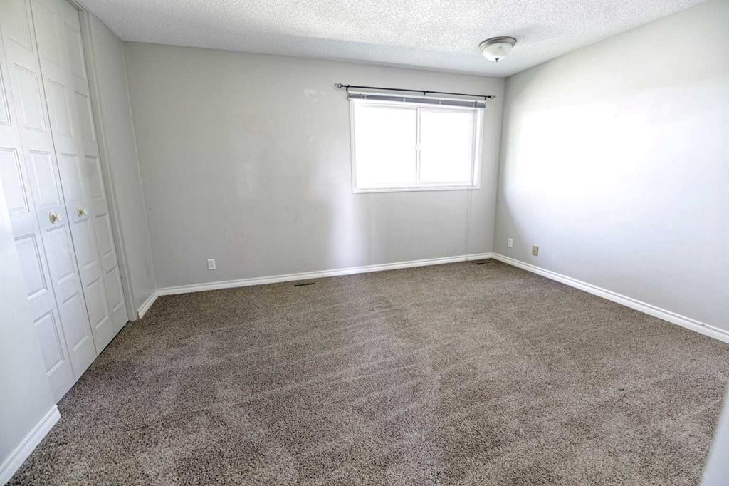 6-55 Lemoyne Crescent West, Lethbridge, AB - Indoor Photo Showing Other Room