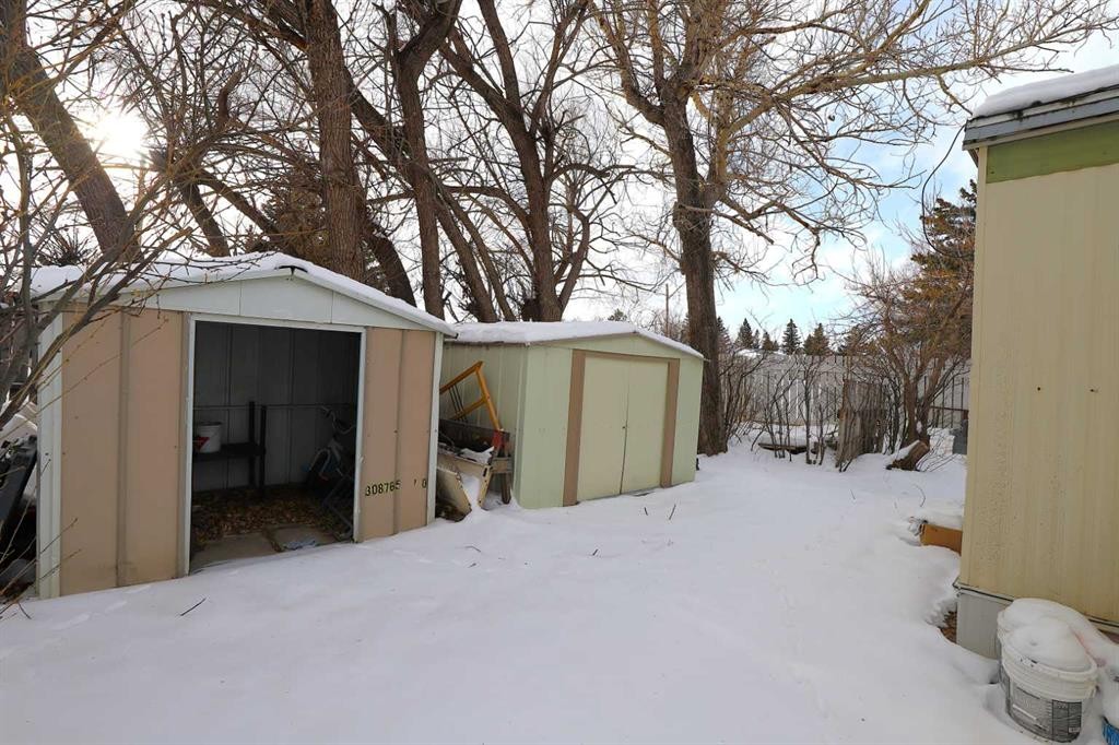 33-895 Elizabeth Street, Pincher Creek, AB