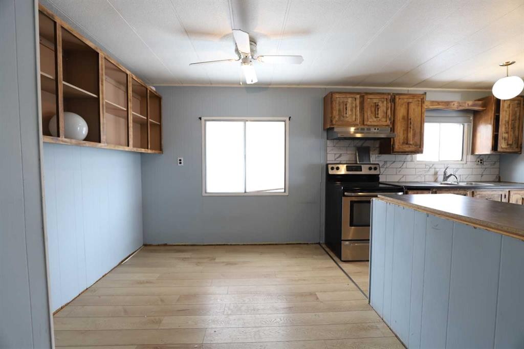 33-895 Elizabeth Street, Pincher Creek, AB