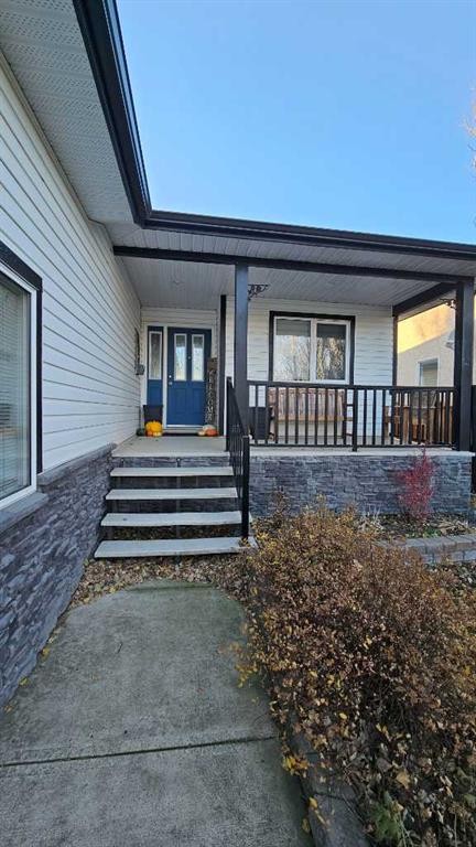 448 Willow Place, Picture Butte, AB - Outdoor With Deck Patio Veranda