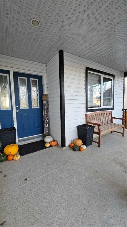 448 Willow Place, Picture Butte, AB - Outdoor With Exterior