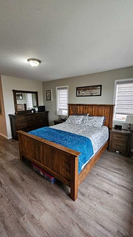 448 Willow Place, Picture Butte, AB - Indoor Photo Showing Bedroom