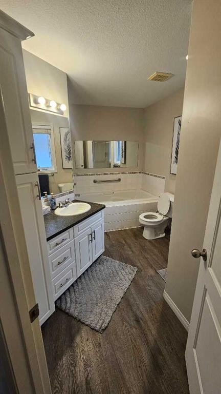 448 Willow Place, Picture Butte, AB - Indoor Photo Showing Bathroom