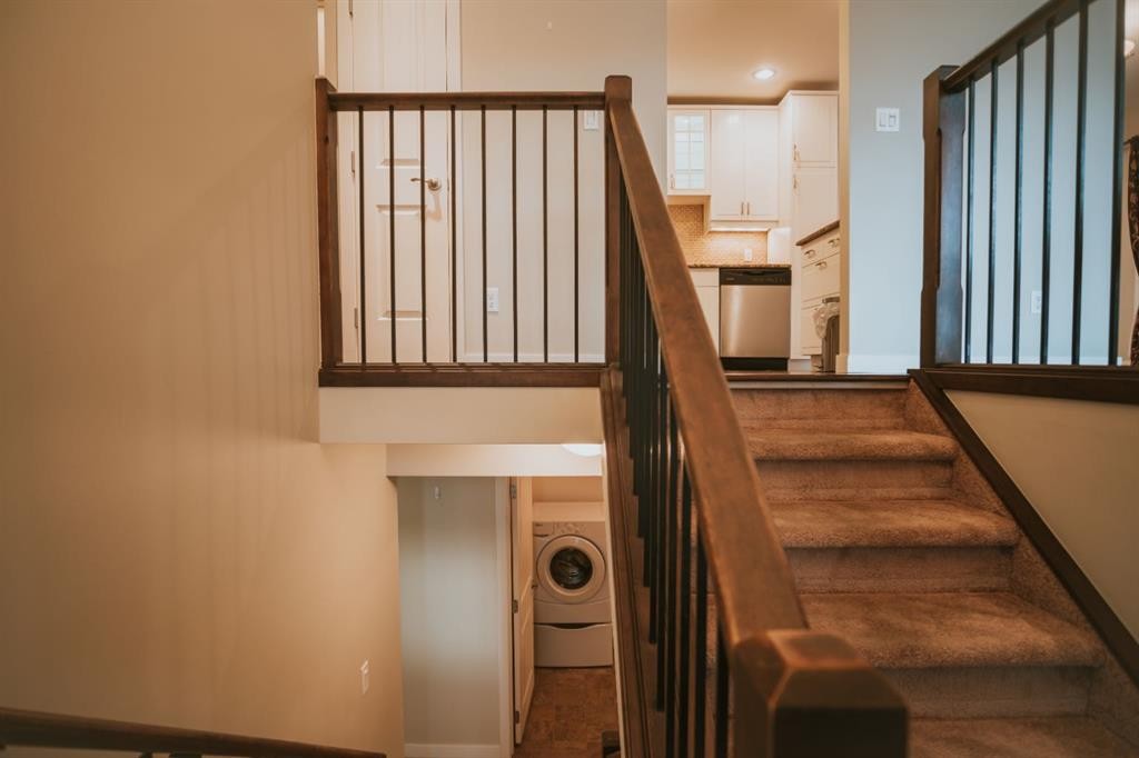 1201 8 Avenue South, Lethbridge, AB - Indoor Photo Showing Other Room