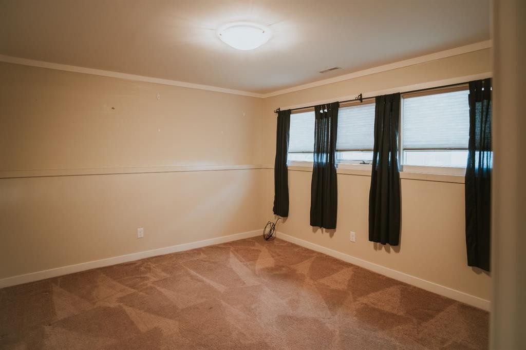 1201 8 Avenue South, Lethbridge, AB - Indoor Photo Showing Other Room