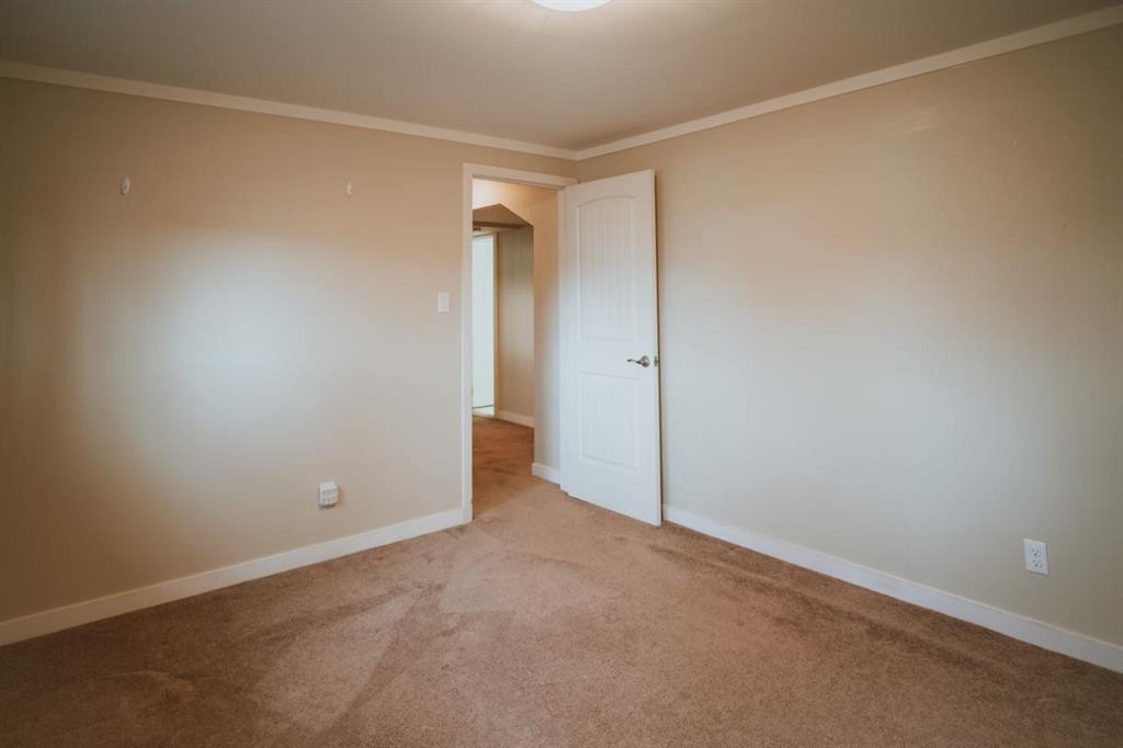 1201 8 Avenue South, Lethbridge, AB - Indoor Photo Showing Other Room