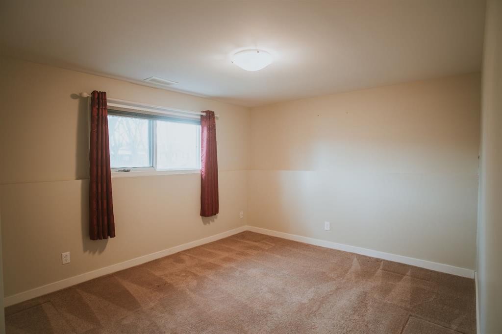 1201 8 Avenue South, Lethbridge, AB - Indoor Photo Showing Other Room