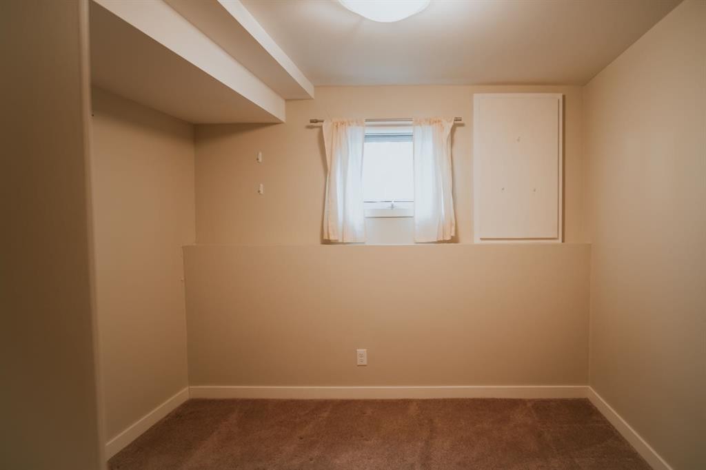 1201 8 Avenue South, Lethbridge, AB - Indoor Photo Showing Other Room
