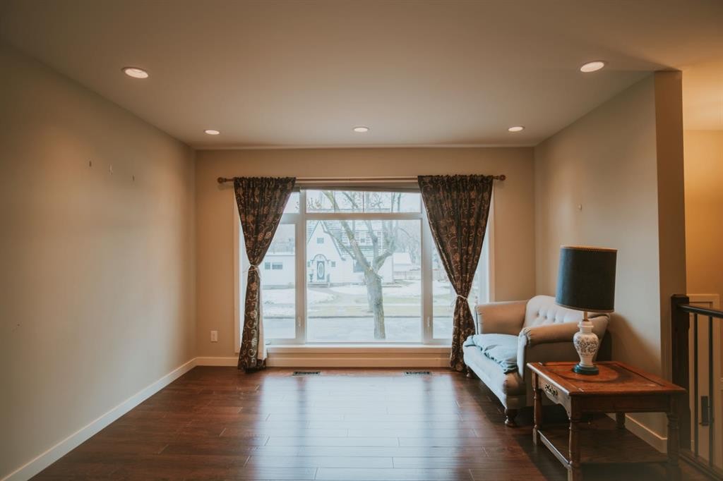 1201 8 Avenue South, Lethbridge, AB - Indoor