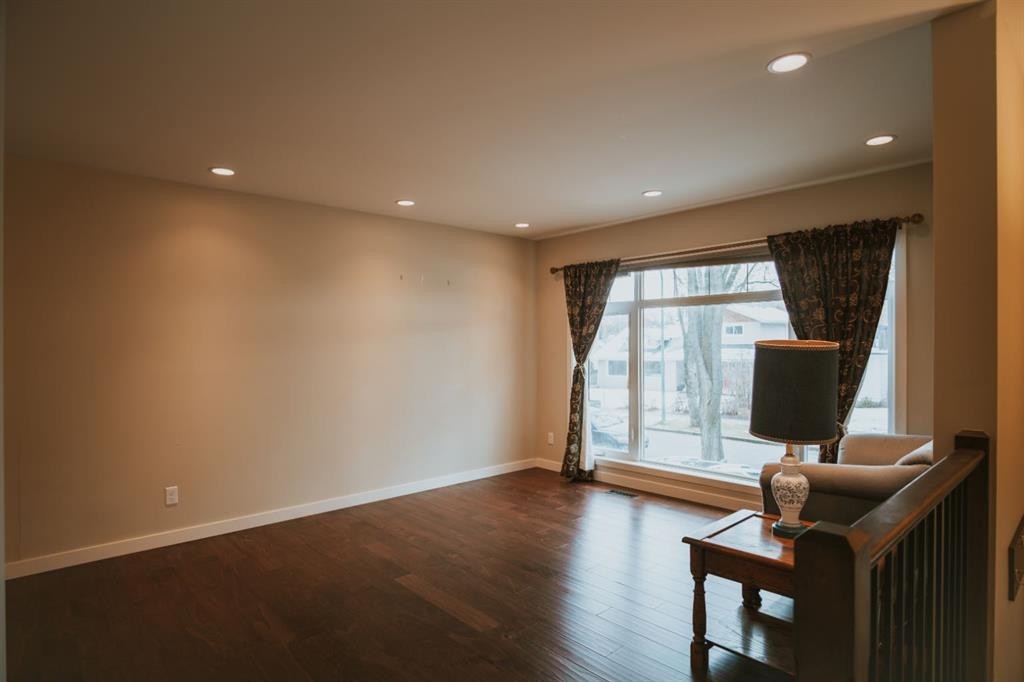 1201 8 Avenue South, Lethbridge, AB - Indoor Photo Showing Other Room