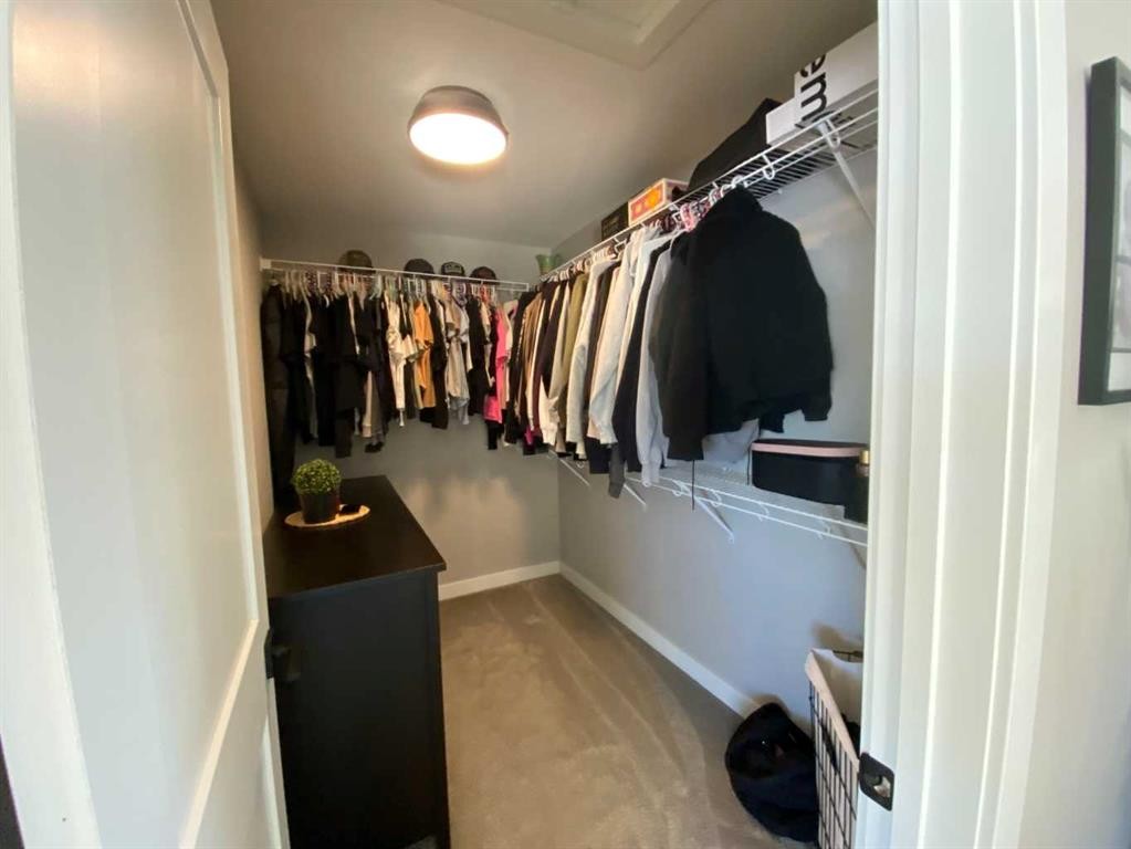 4237 60 Avenue, Taber, AB - Indoor With Storage