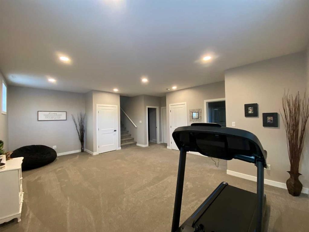 4237 60 Avenue, Taber, AB - Indoor