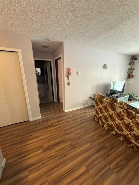 310A-295 Columbia Boulevard West, Lethbridge, AB - Indoor